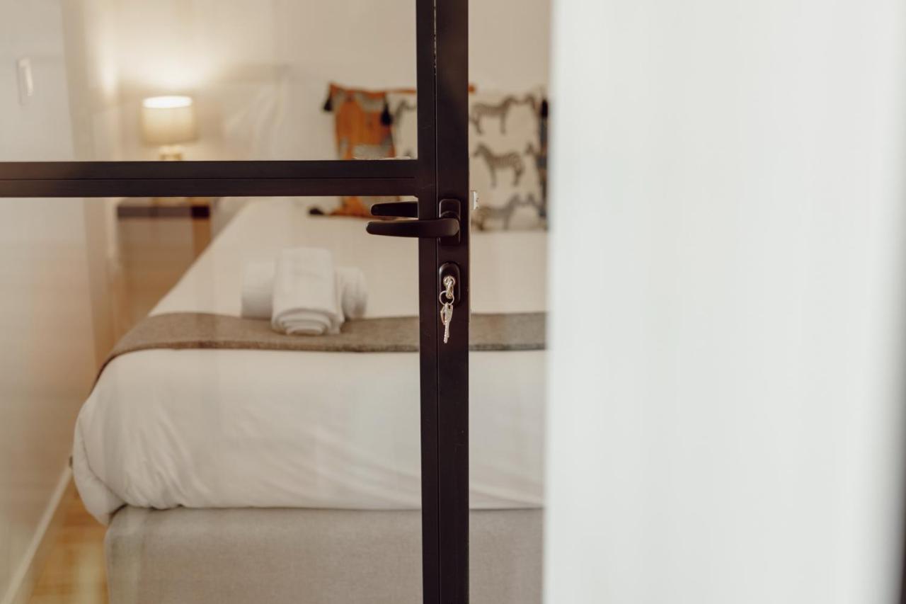 Courtyard Oporto Design Apartments By Vacationy Luaran gambar