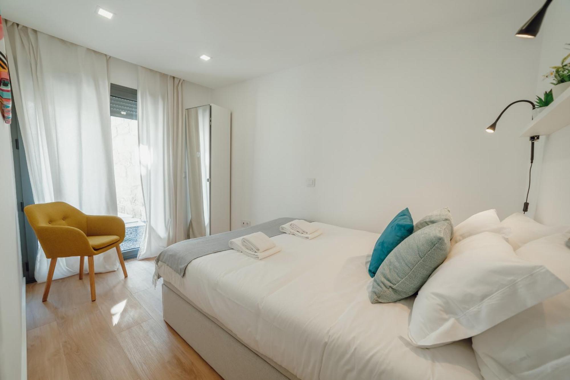 Courtyard Oporto Design Apartments By Vacationy Luaran gambar