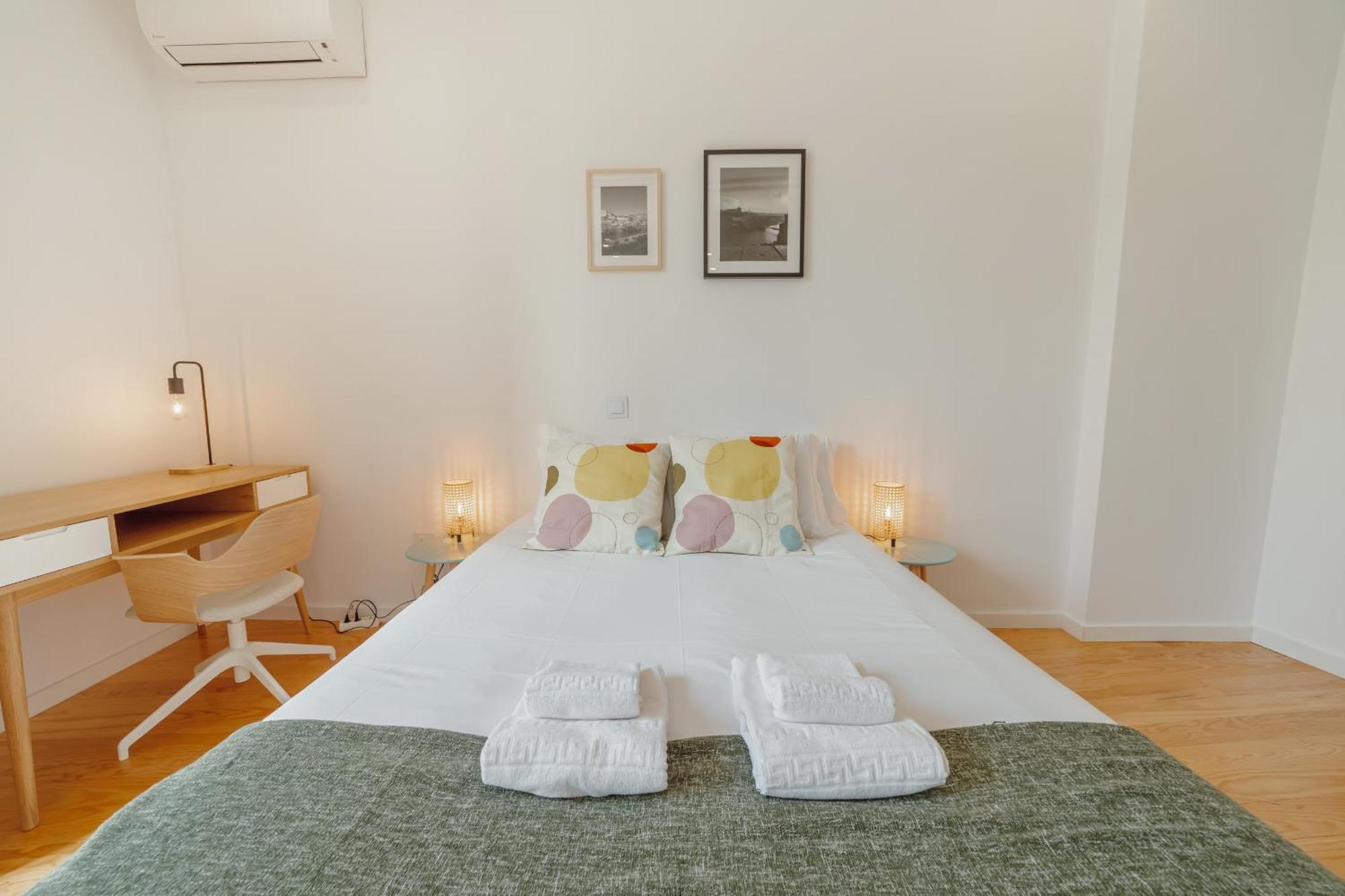 Courtyard Oporto Design Apartments By Vacationy Luaran gambar
